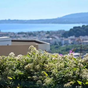 https://le-plein-ciel-nice.fr-provencehotel.com