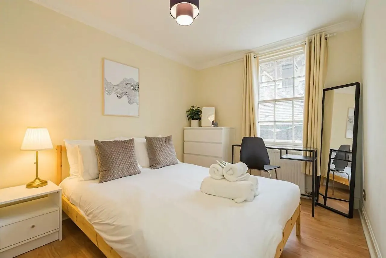 2Br Grassmarket Apartment With Castle View Édimbourg 0*,  Royaume-Uni