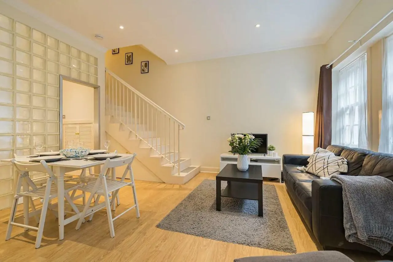 2Br Grassmarket Apartment With Castle View Édimbourg Royaume-Uni